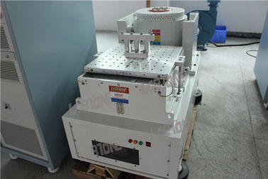 La machine standard d'essai de choc et de vibration de machine d'essai en laboratoire sont conformes au CEI 60068
