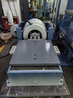Systèmes d'essai de vibration à trois axes pour la simulation routière de pièces automobiles
