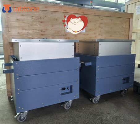 Table vibrante mécanique pour tests de vibration de composants électroniques avec une plage de fréquences de 5 à 80 Hz et une charge utile maximale de 50 kg